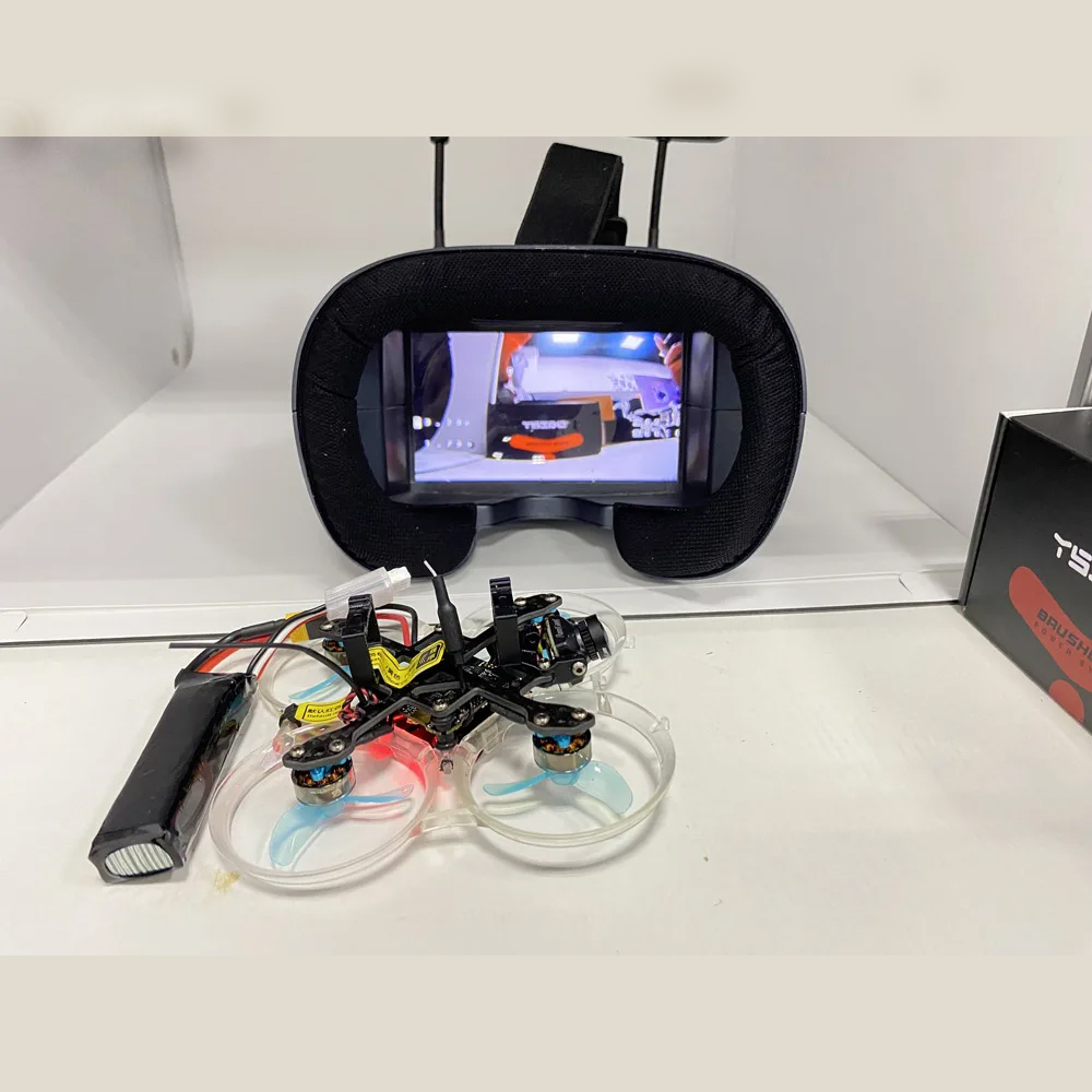 Occhiali FPV 008D 5.8G 40CH 4. - Drone Racing Goggles recensione e prezzo